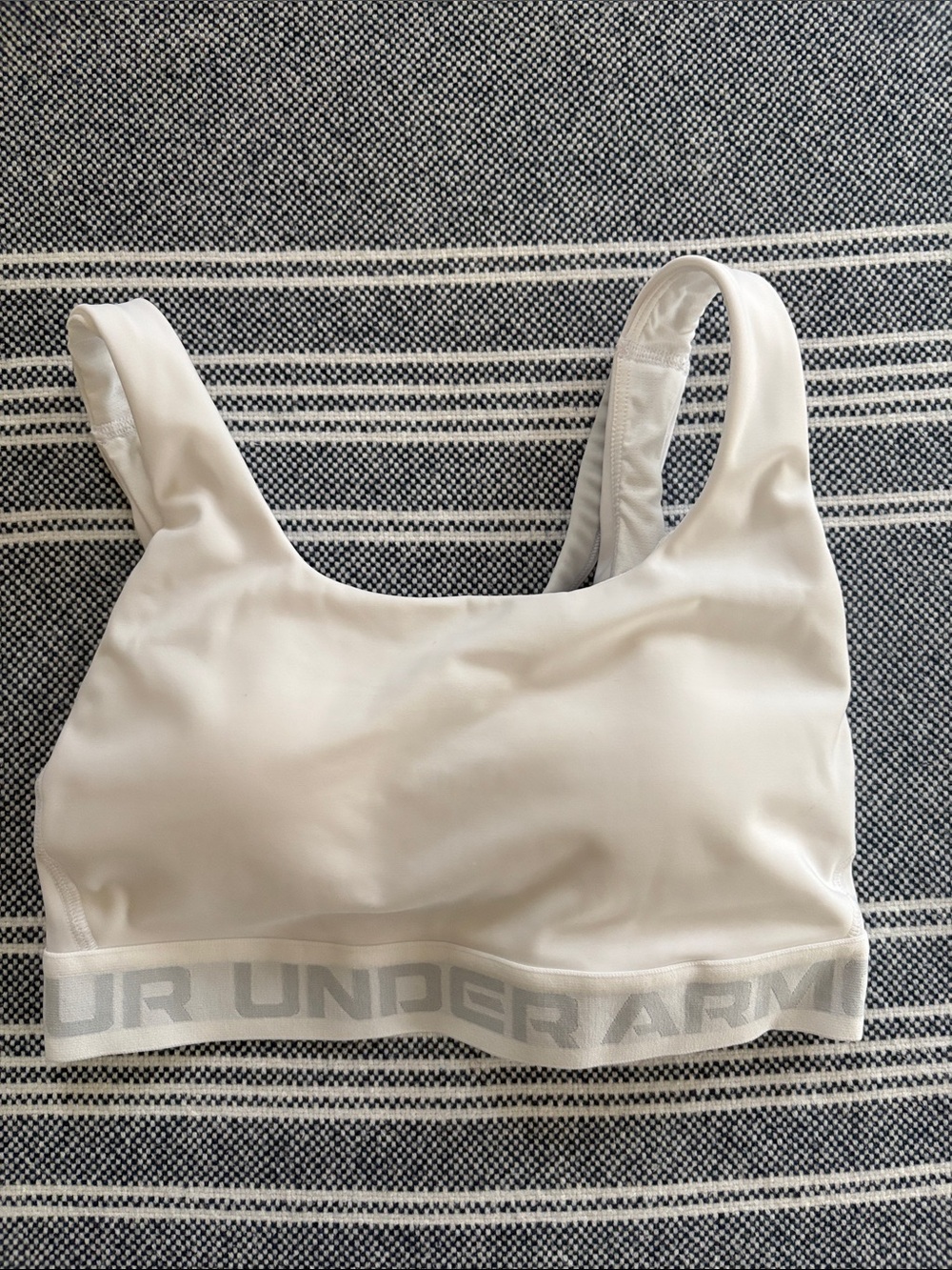 Women’s Under Armour sports bra
